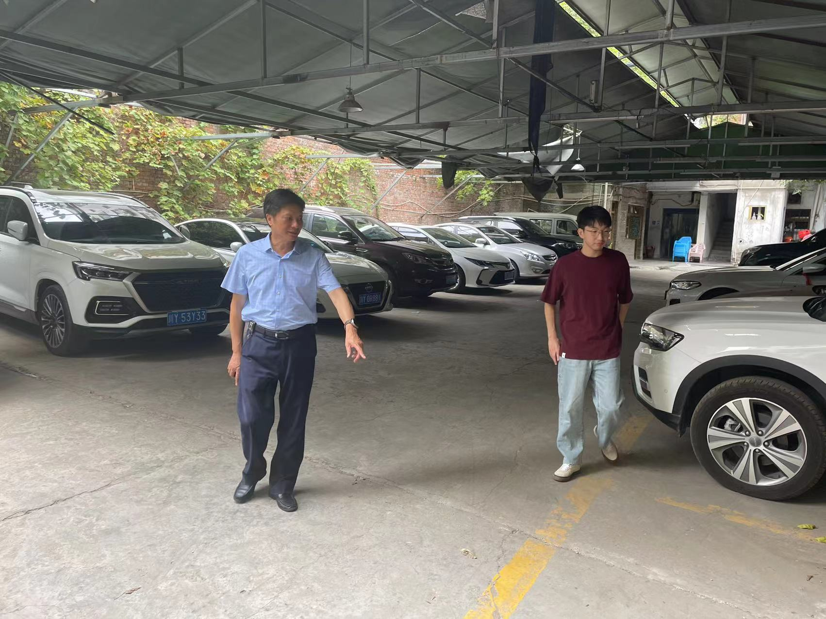 集團黨委書記、董事長許大政深入 “包保”社區(qū)開展創(chuàng)文督導工作
